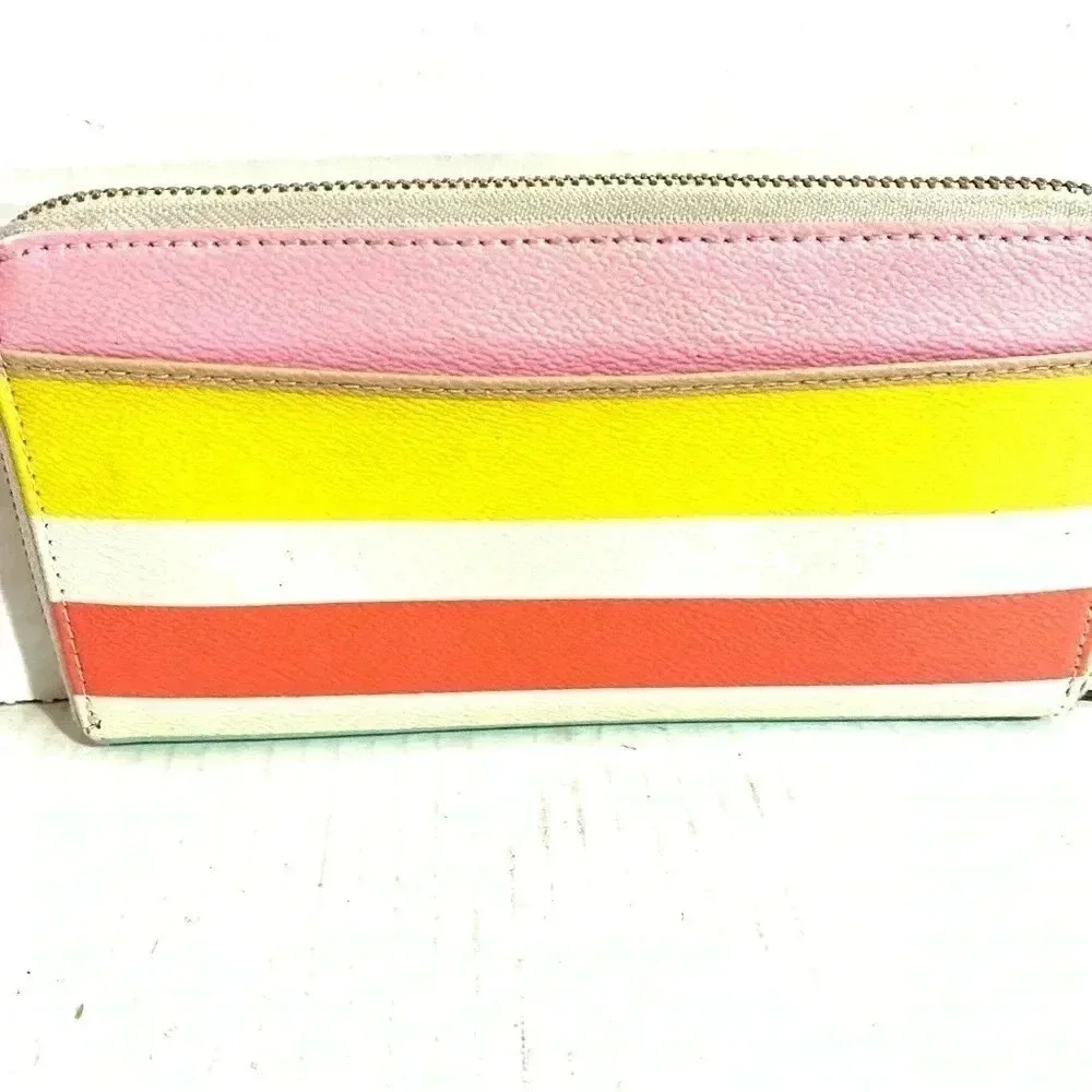Kate spade saffiano leather wallet / wristlet